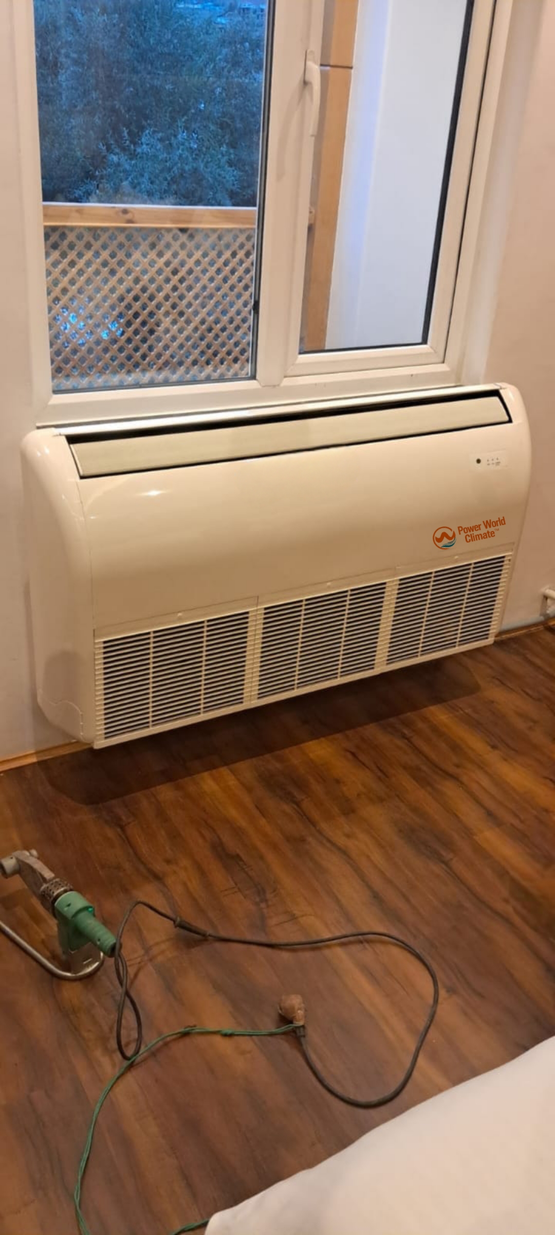 FCU Floor Standing / Wall-Mounted Fan Coil Unit (FCU)